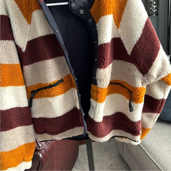 Free People Rocky Ridge Fleece Jacket with front snaps/zipper pockets small - Picture 9 of 10